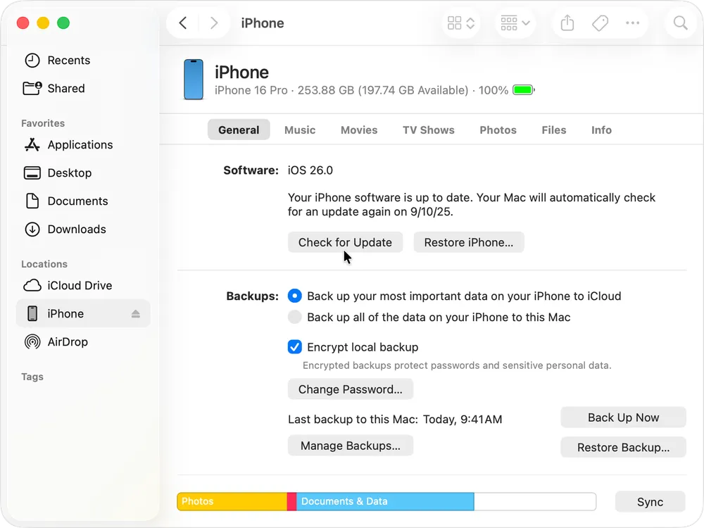 update or restore iphone using finder.webp